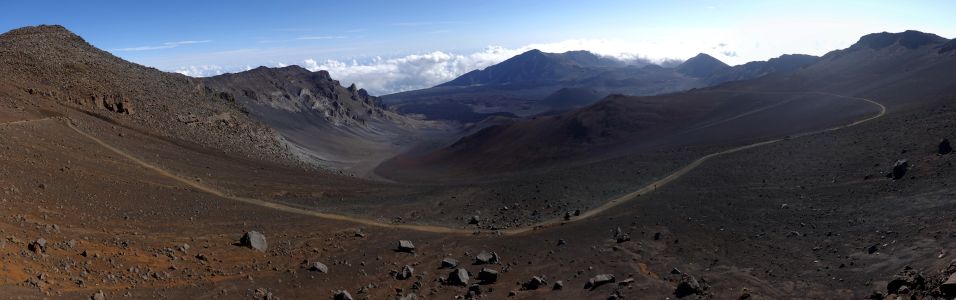 Sestupujeme do kaldery Haleakala